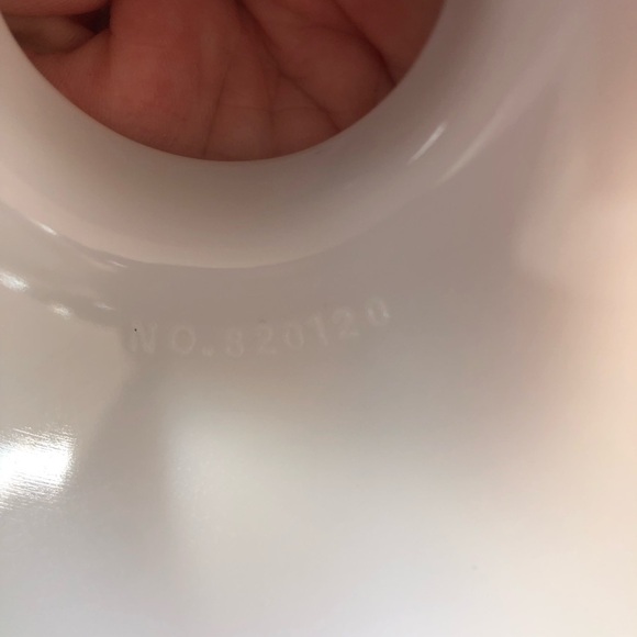 Vtg Corning Milk Glass Waffle Pattern Shade - Picture 4 of 10